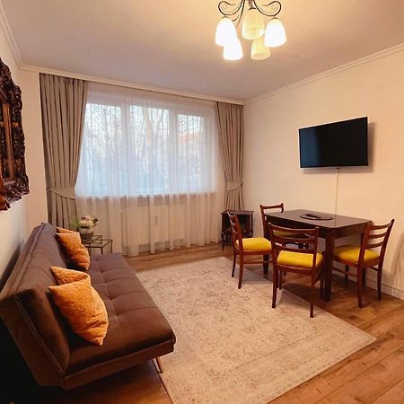 Niran Apartament Орадя Экстерьер фото